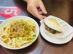 -老孙家泡馍(洒金桥店)