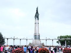 -人民防洪胜利纪念塔