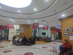 -雅悦齿科(顾村公园店)