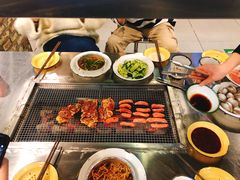 -马路牙子烧烤音乐酒馆(望京店)