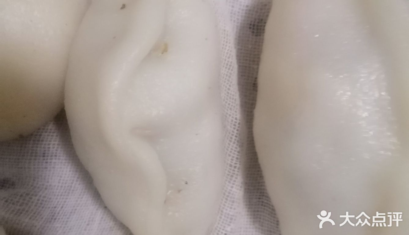 太好了，到菜市场买些菜，做好馅料，将年糕蒸熟