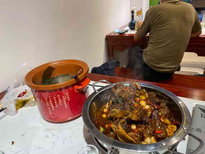 西湖李家黄牛庄-"店开在阳明东路上,比较大,很好找.这里的.