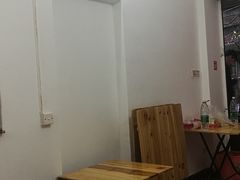大堂-威邵鸡煲(西华路总店)