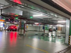 -静安大融城·停车场