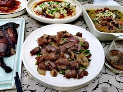 蘑菇牛仔粒-一江春水·杭帮臻宴(三台山店)