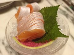 三文鱼腩-家贺屋刺身寿司专门店