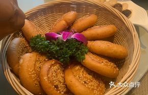 Plum Garden Scallion Oil Cake