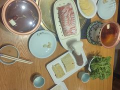 -额尔敦传统涮.冰煮羊火锅(乌兰察布体育场店)