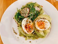 牛油果吐司-Egg•Allday Brunch(襄阳北路店)