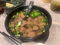 -莱莱小笼·乔艾