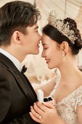 -雪中彩影婚纱摄影·微光艺术中心