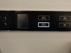 -悦致酒店(长沙黄兴路步行街南门口地铁站店)