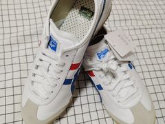 -Onitsuka Tiger(港汇恒隆广场店)