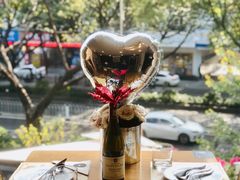 -Mark&Mars Restaurant
