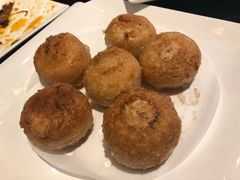 豆饼-碧丽宫大酒店(召稼楼店)