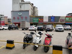 停车场-麦当劳(新新大道岗丰店)