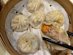 蟹粉小笼-沈大成(南京东路店)