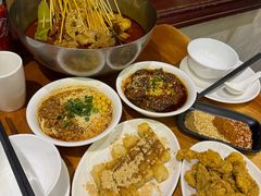 成都冷锅串串香-付小姐在成都(中山公园店)