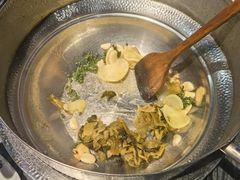 -老船舫·现做活鲜鱼馆(东郊记忆店)
