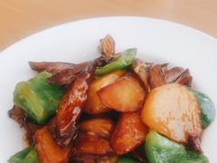 -关东小磨东北菜(上海长风大悦城店)