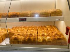 -HOT CRUSH趁热集合·现烤面包(上海环球港店)
