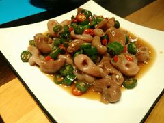 -臻鲜燕海鲜融合餐厅(金陵style店)