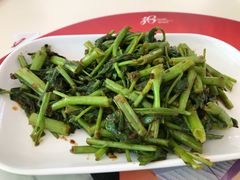 -纽顿熟食中心
