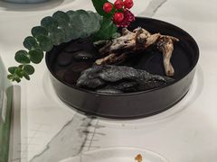 -皇城根·鲁菜济南菜·吊炉烤鸭·炒鸡鱼头(济南旗舰店)