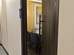 -有红鸡毛店·川菜(建设路店)