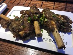 正蓝旗特色烧羊拐筋-三个蒙古大叔羊肉串(大宁店)