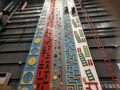 -极限PLAY运动娱乐新世界·团建派对潮玩休闲馆·室内蹦极高空游乐园