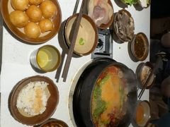 -贵府酸汤牛肉火锅·贵州老字号(飞山街店)