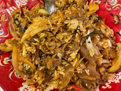 爆炒黑椒牛五花饭-仙隐小鹿中华料理(南宁万象城店)