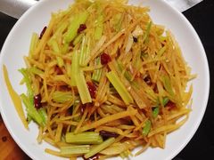 醋溜土豆丝-龙福源密云水库灶台鱼
