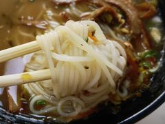 -花溪巷牛肉粉(泉城路店)