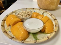 -志龙皇冠吃货椰子铺