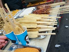 -许西美食一条街