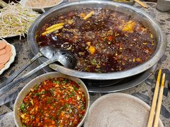 -肖肖酸萝卜鱼火锅(总店)