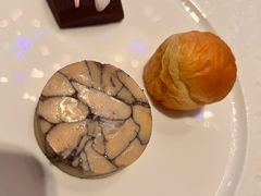 -AZUR聚(香格里拉饭店)