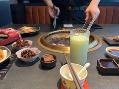 -铭牛烧肉·和牛海鲜自助(高新月牙湖店)