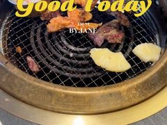 -牛YO寿喜烧·铁板烧和牛火锅自助(市府恒隆店)