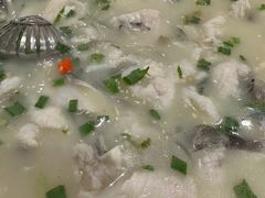 -严记小天府酸菜鱼(西四路店)