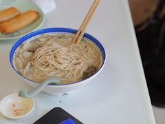 招牌黄鱼面-明呈黄鱼面馆(斜土路店)
