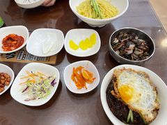 -贵宾庄炸酱面·韩式料理(高区店)