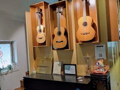 -何顺华吉他沙龙