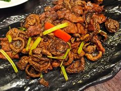 干口蘑炒牛柳-茶叁酒肆·楚味江湖(菱角湖店)