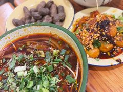 -拈签一笑黄牛肉辣卤串串