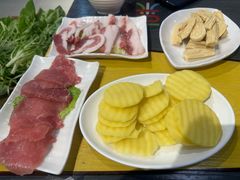 -四季喧黔味豆米火锅(万达广场店)