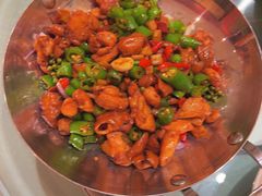 -辛香味烧鱼馆·非遗技艺·排骨红烧肉(光谷医药园店)