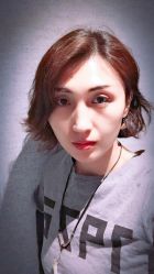 -苑苑发型设计